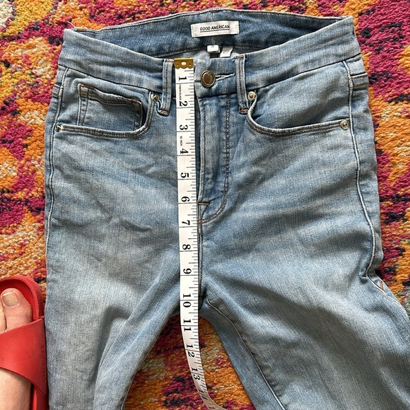 Good American Good Legs Jeans - Picture 7 of 9